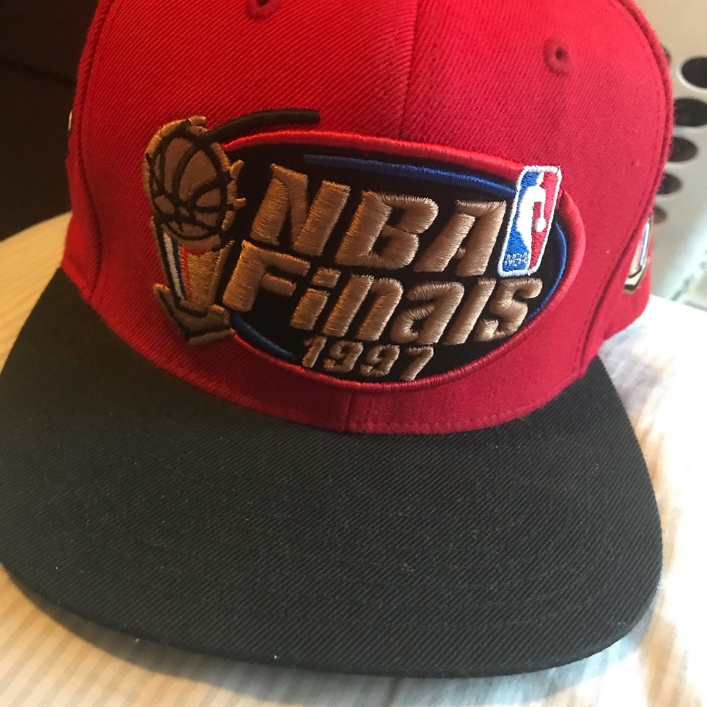 Mitchell and Ness Red Chicago bulls 1997 snapback
